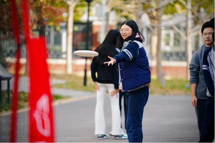 如何在比赛中更好地执行进攻战术?_1